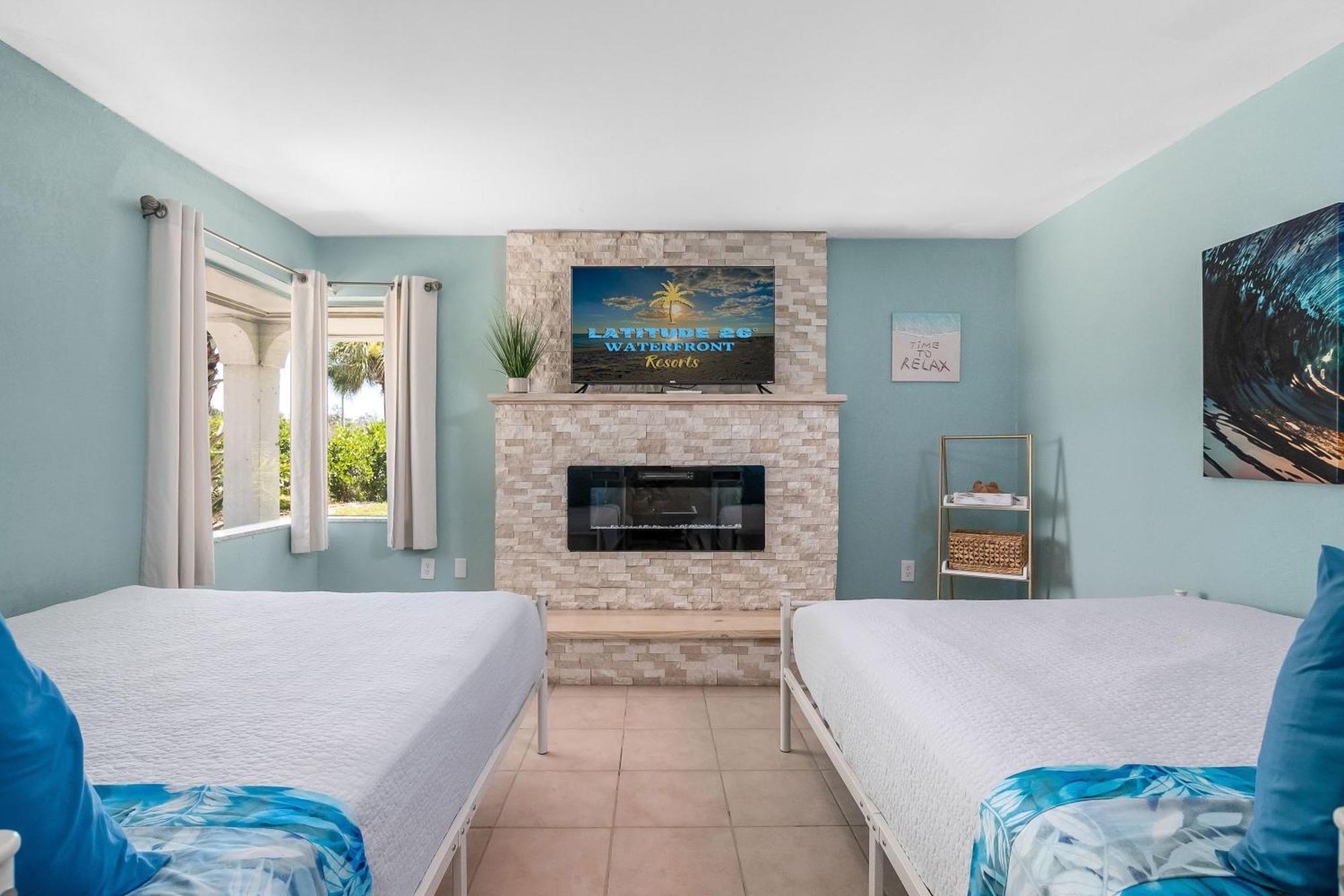 Latitude 26 Waterfront Boutique Resort - Fort Myers Beach Bagian luar foto