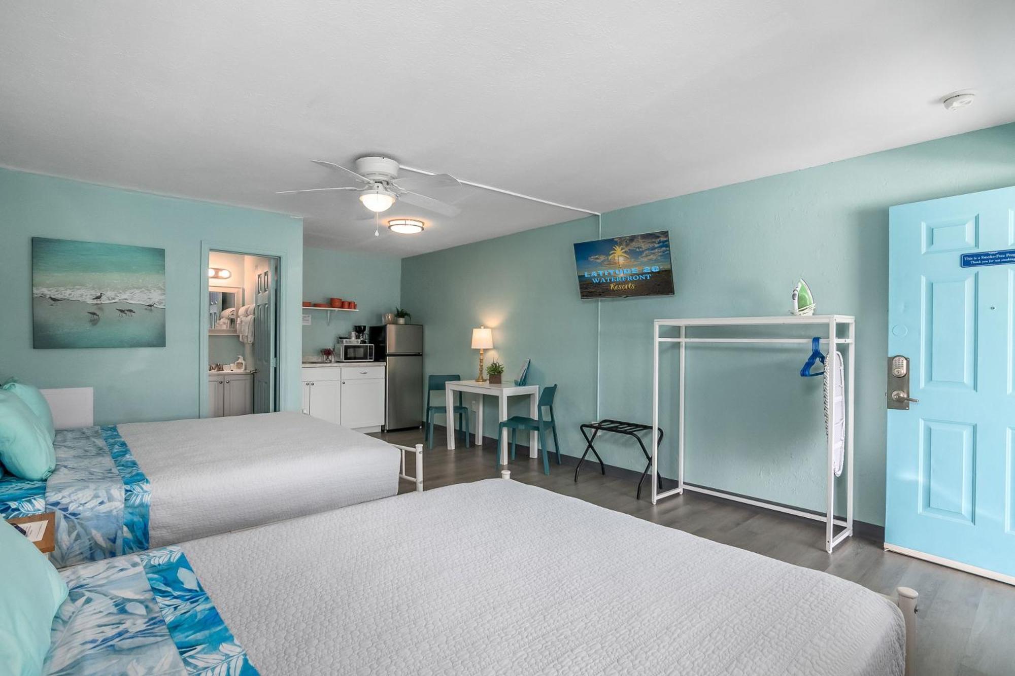 Latitude 26 Waterfront Boutique Resort - Fort Myers Beach Bagian luar foto