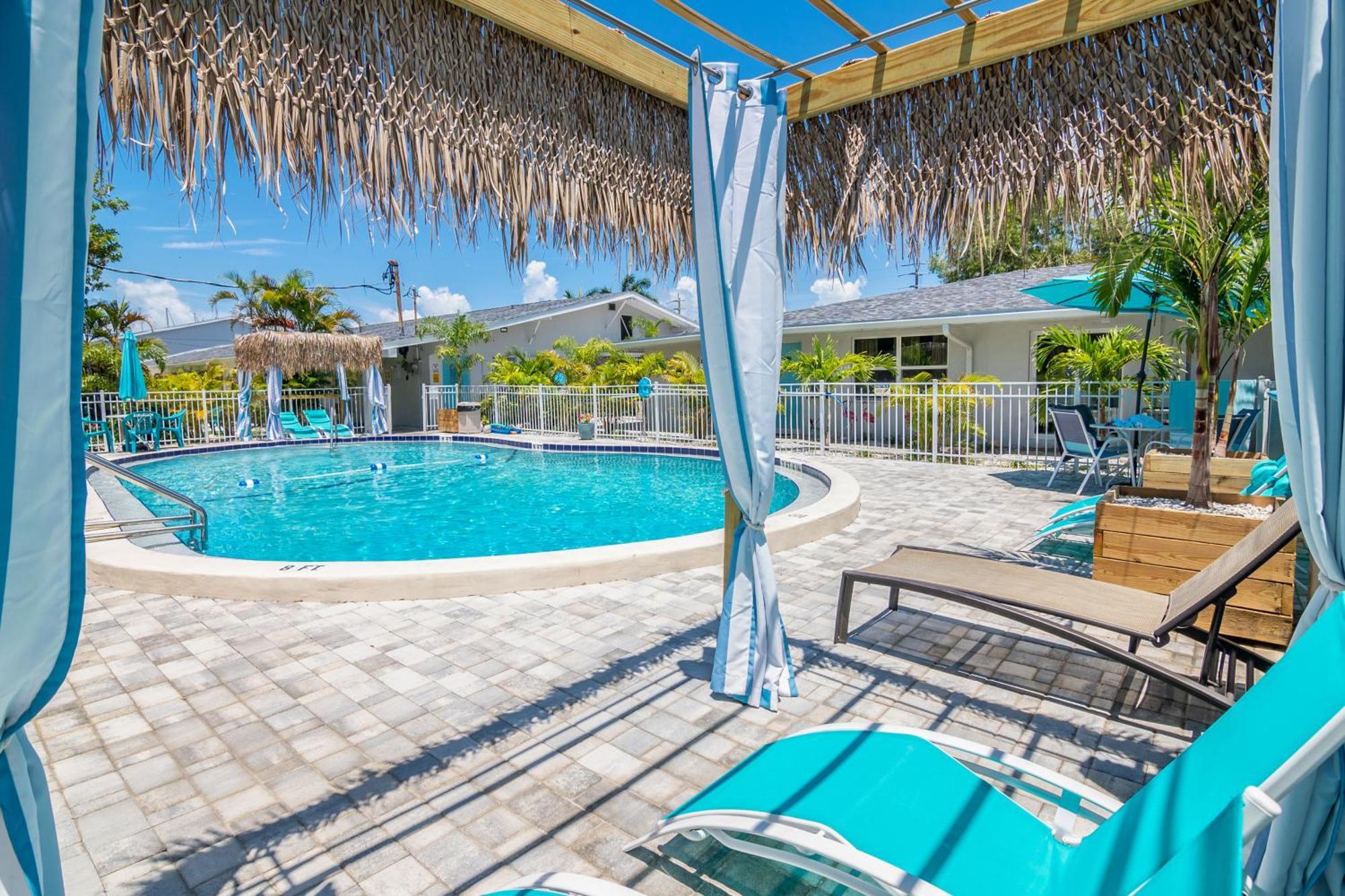 Latitude 26 Waterfront Boutique Resort - Fort Myers Beach Bagian luar foto